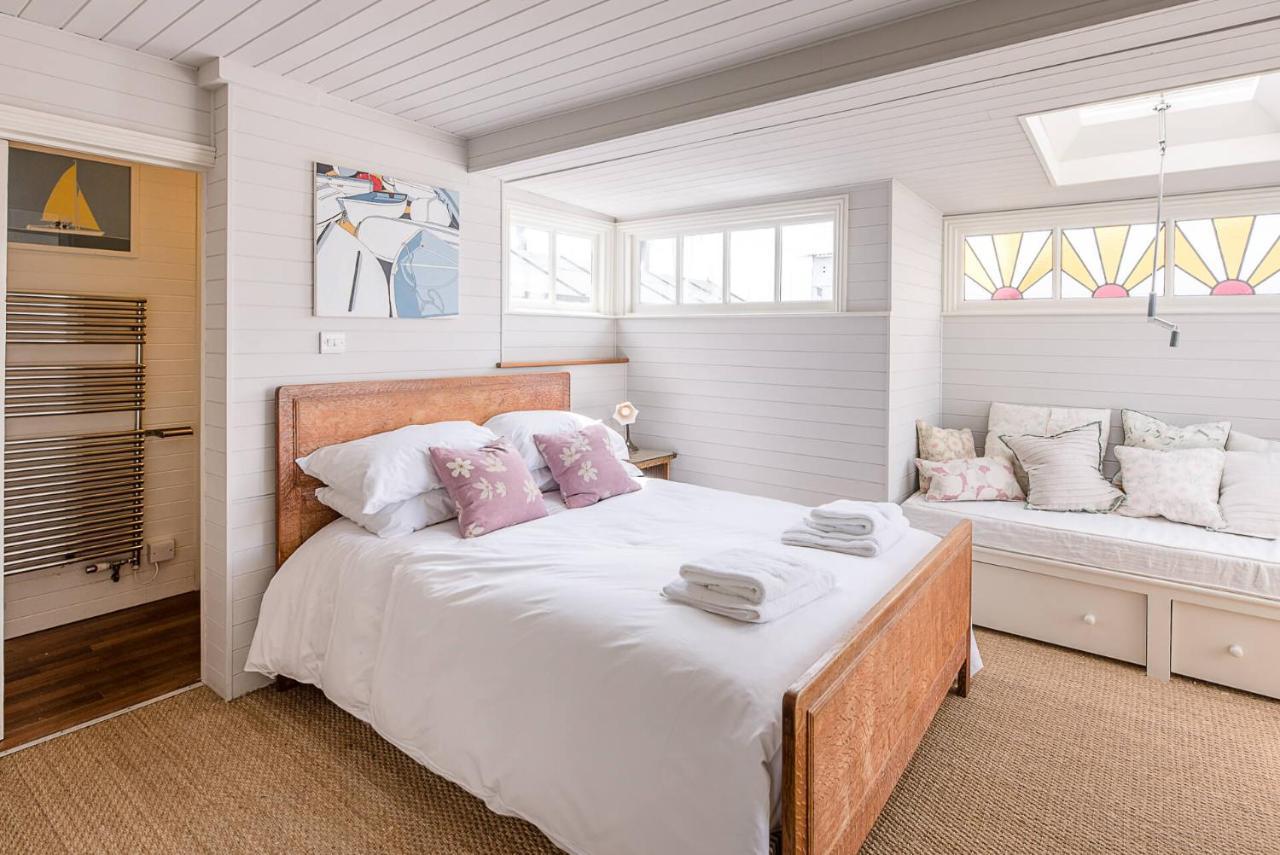The Boathouse In Felixstowe Ferry - Stunning Waterfront Property Exteriér fotografie